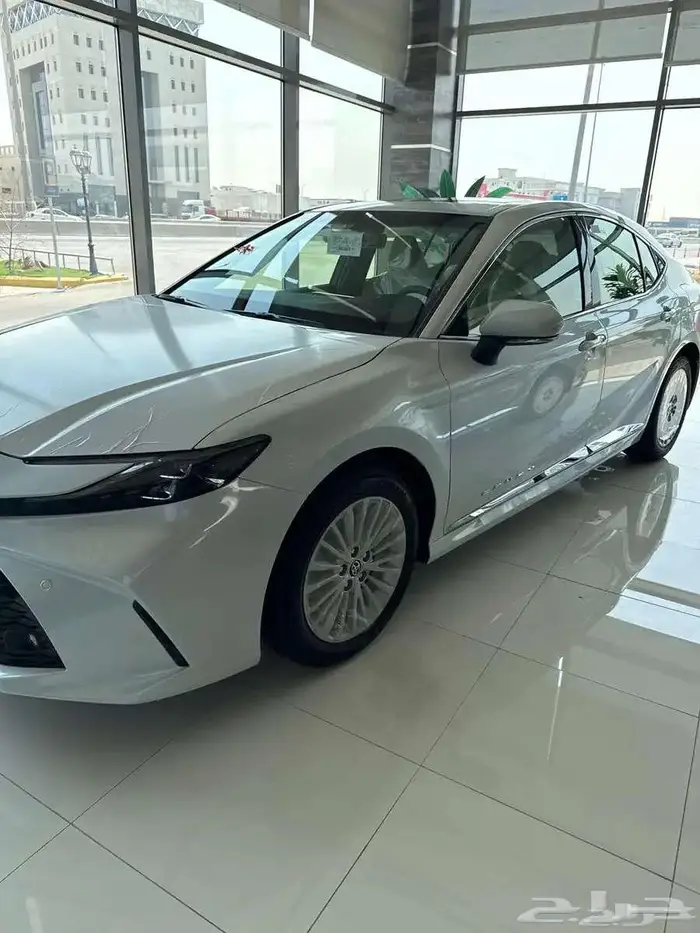 كامري LE بنزين 2025 كاش و اقساط 3