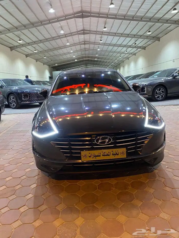 هيونداي سوناتا 2021 مستورد بنزين شاشة كاميرا نقاط عمياء 2