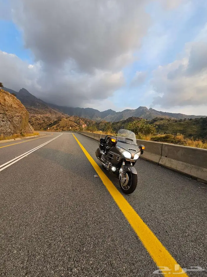 إعلان بيع  دباب هوندا قولدن وينق (Gold Wing) GL1800 1