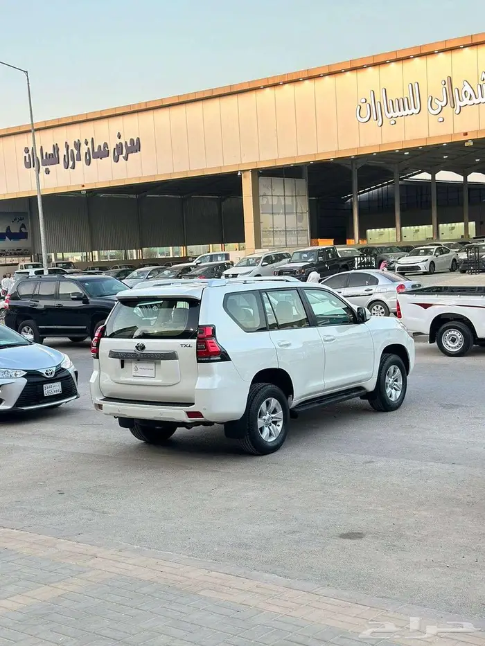 تويوتا برادو 4 سلندر موديل 2022 3