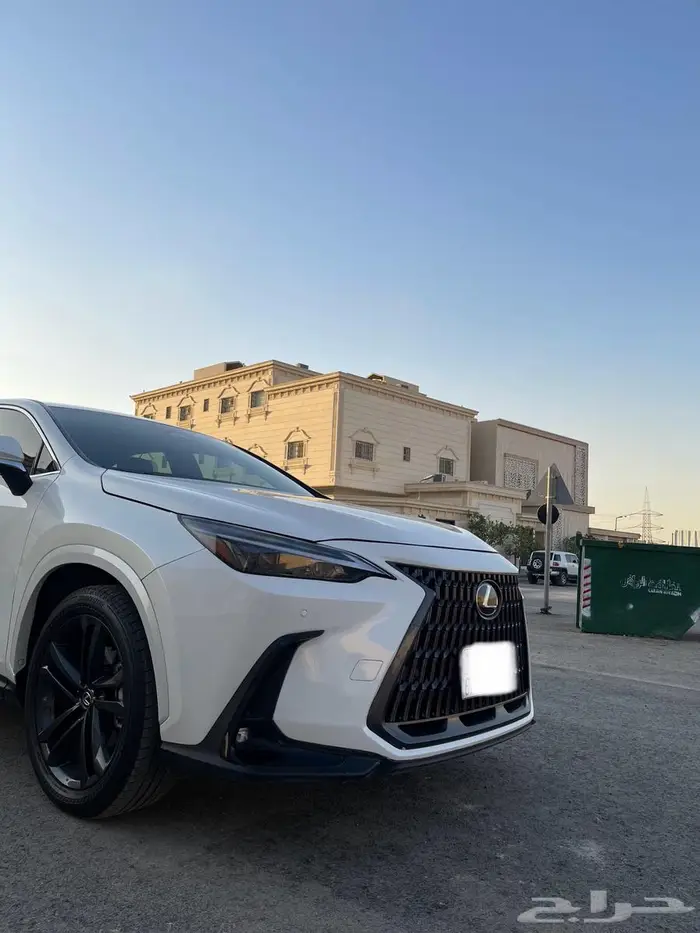 لكزس NX350h 2024 ممشى قليل 8