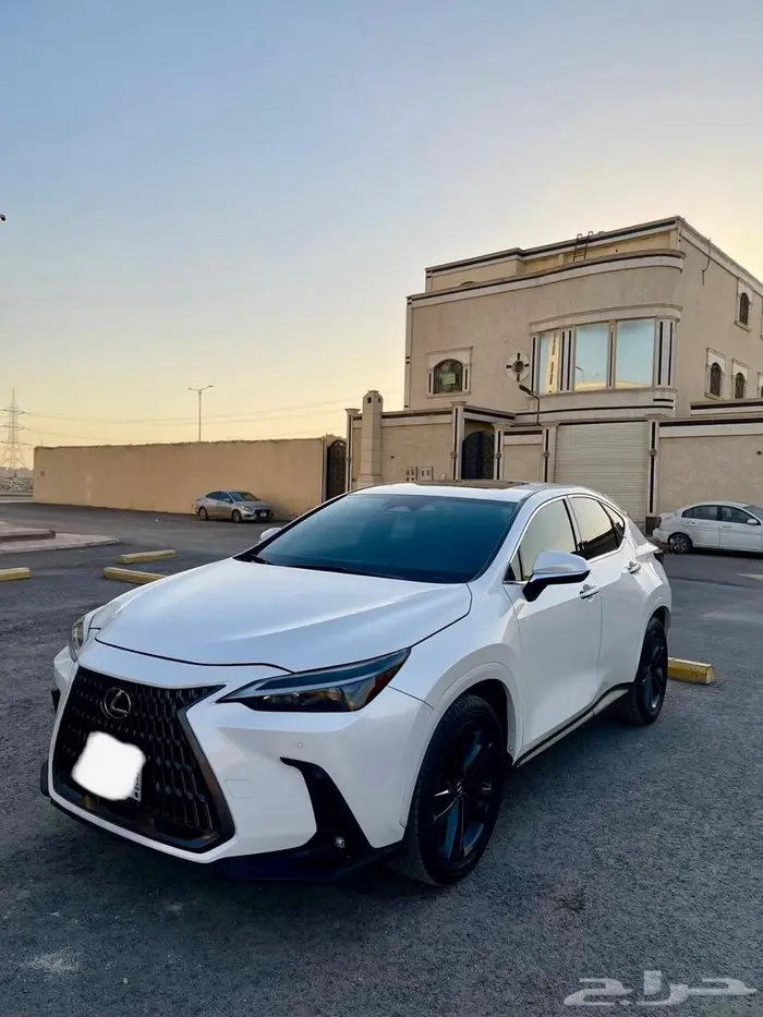 لكزس NX350h 2024 ممشى قليل 3