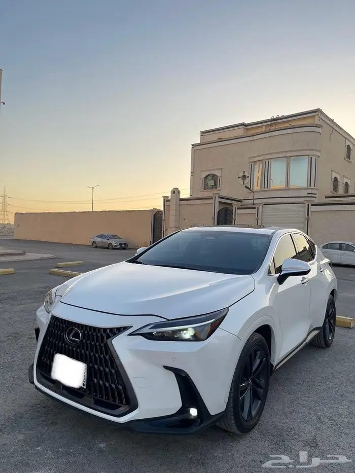 لكزس NX350h 2024 ممشى قليل 17