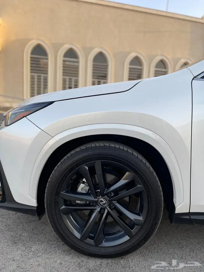 لكزس NX350h 2024 ممشى قليل 31