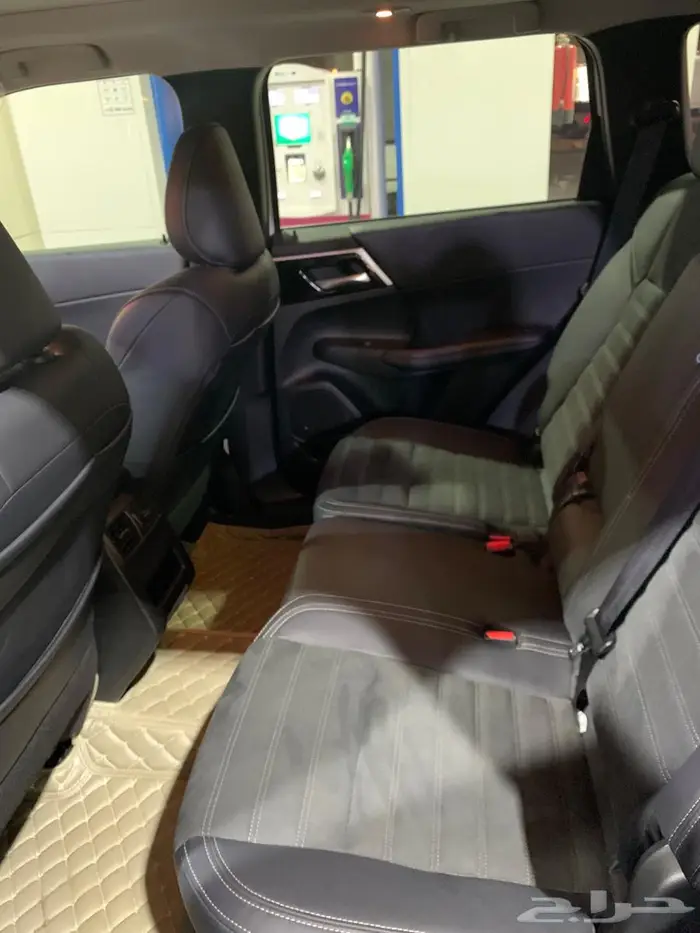 ميتسوبيشي اوتلاندر 2025 10