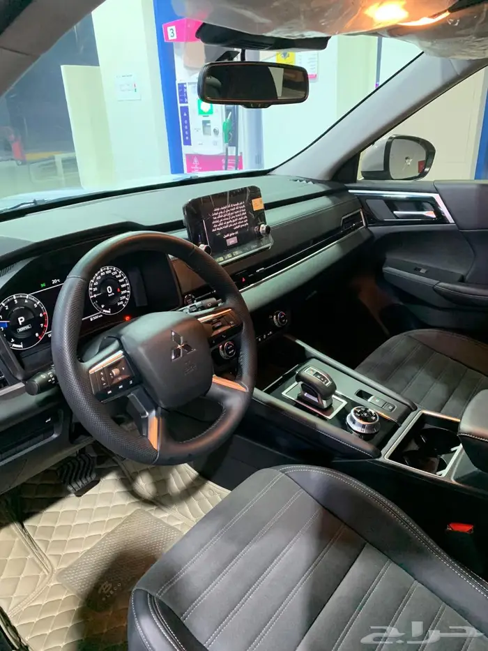 ميتسوبيشي اوتلاندر 2025 8