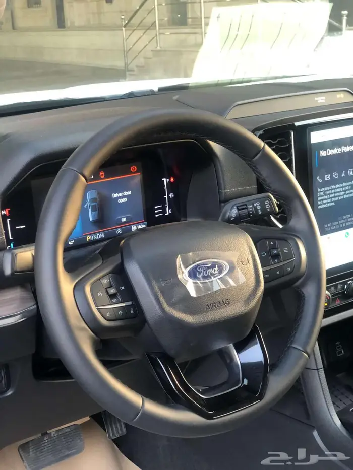 فورد ايفرست XLT بنزين 2025 الناغي نص فل ب 139 ألف 3