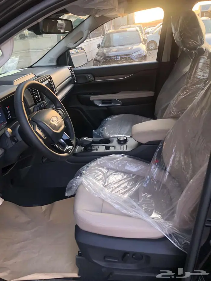 فورد ايفرست XLT بنزين 2025 الناغي نص فل ب 139 ألف 6