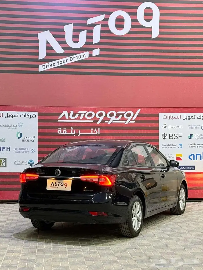 ام جي 5 ستاندر 2025 3