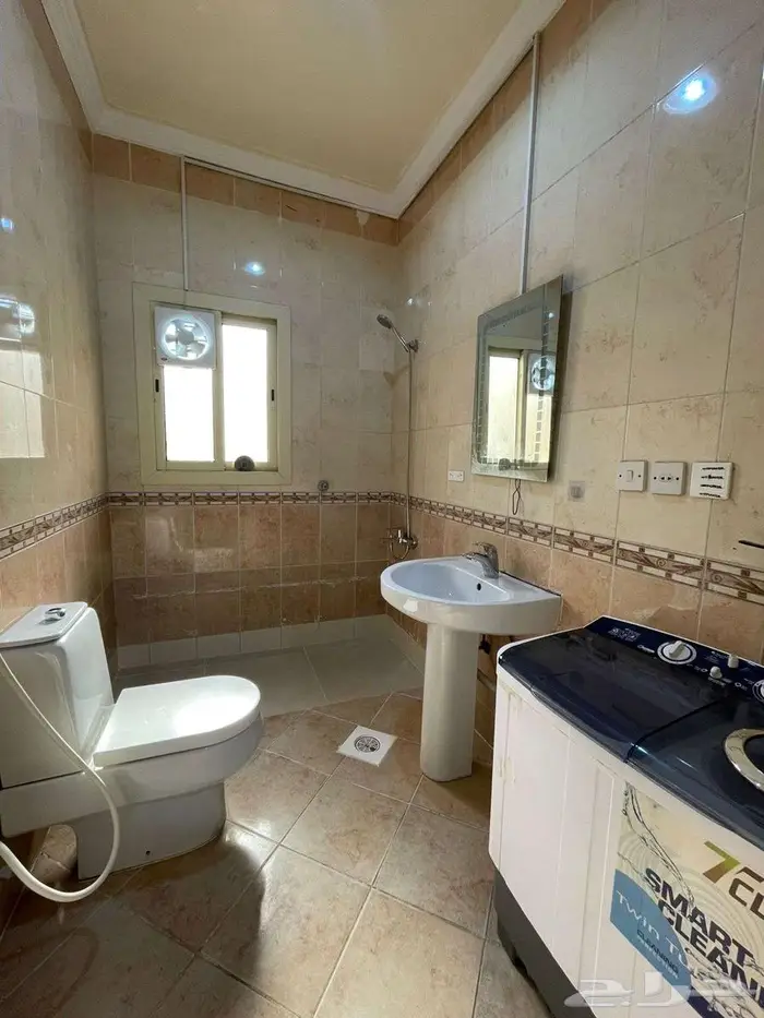 شقة مؤثثة للإيجار الشهري - السنوي في جدة حي النزهة 5