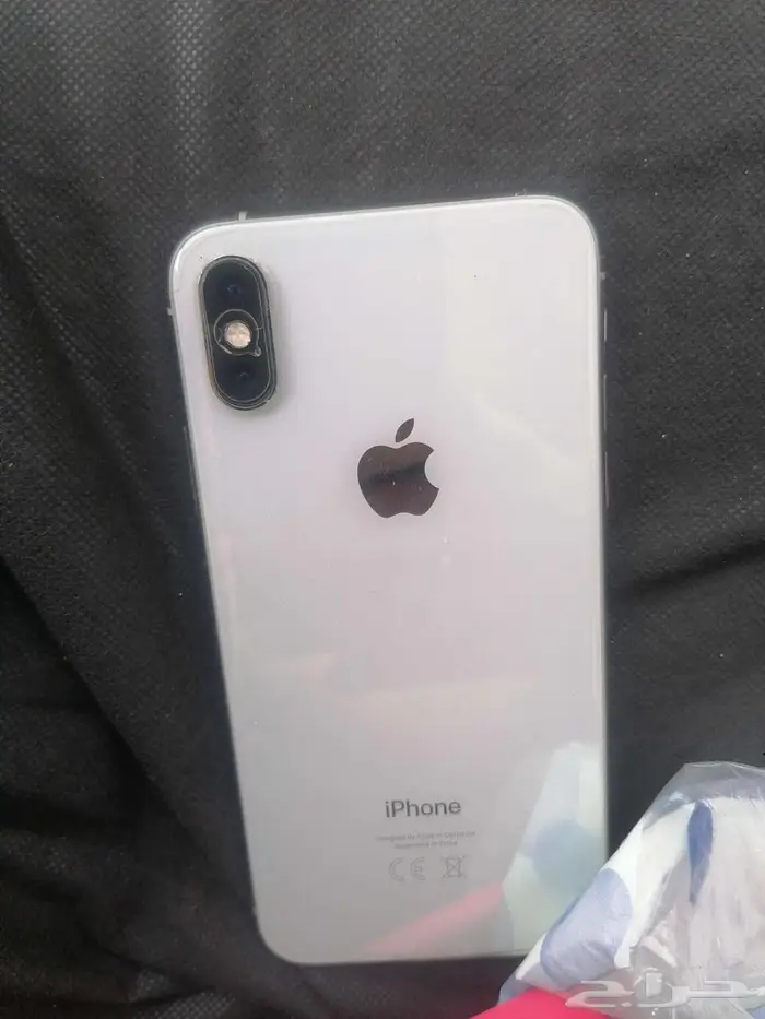 ايفون xs لون ابيض 256 جيجا 1