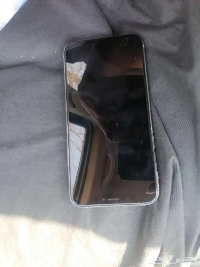 ايفون xs لون ابيض 256 جيجا 0