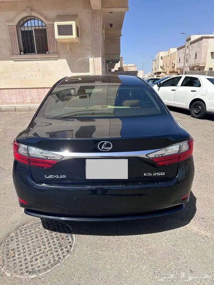 لكزس ES 250 2018 ممشي 115 الف 6
