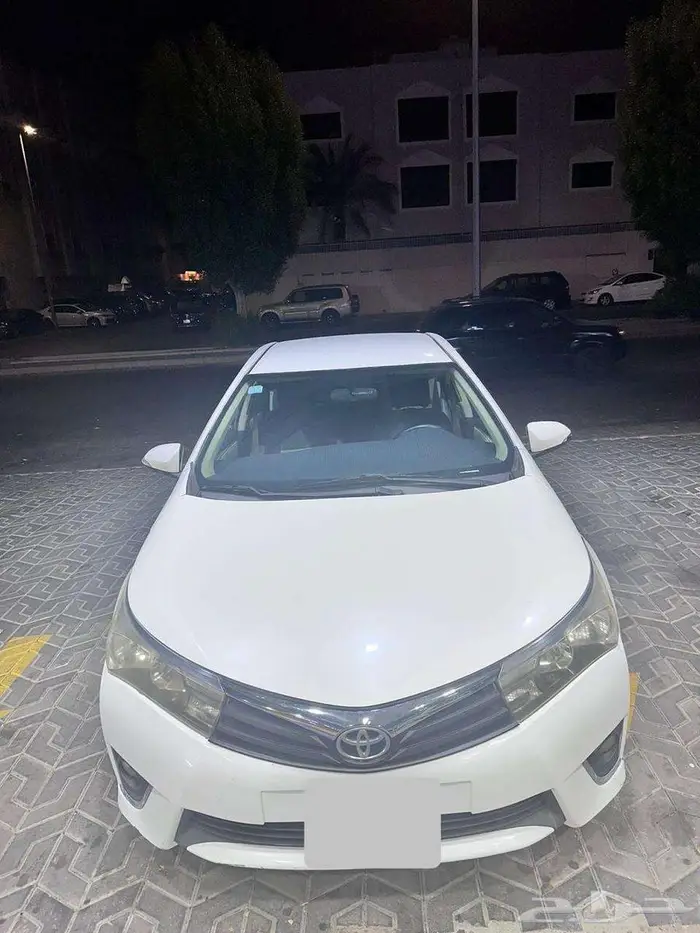 كورولا 2015 ستاندرد بحاله ممتازه 0