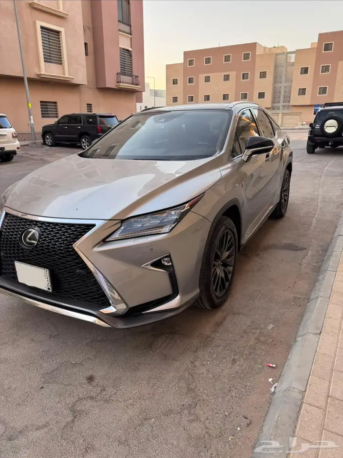 للبيع سيارة Lexus RX 350 F-Sport وارد خليجي موديل  2017 2