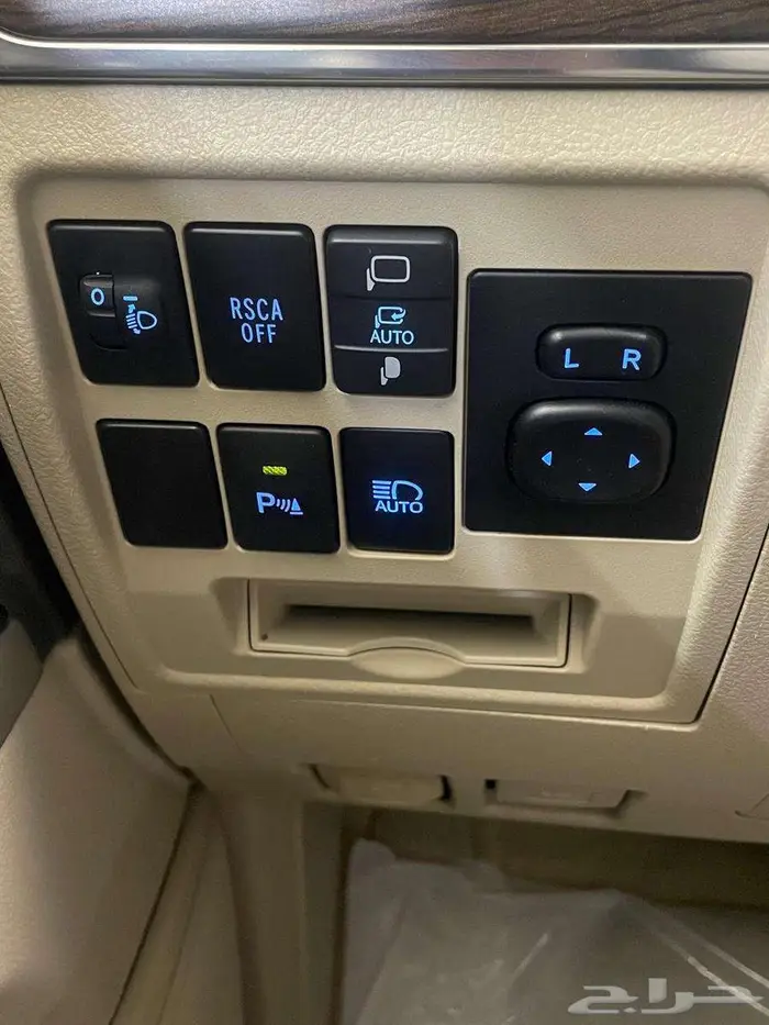 تويوتا لاندكروزر VXR 2021 14