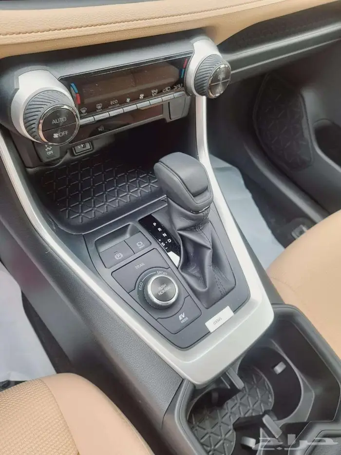 تويوتا راف فور ال اي هايبرد ابيض 2024 9