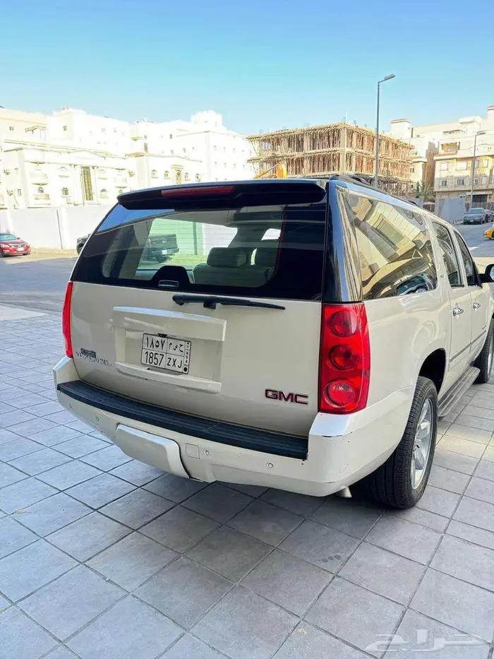 جمس يوكن XL فل كامل SLT موديل 2014 10