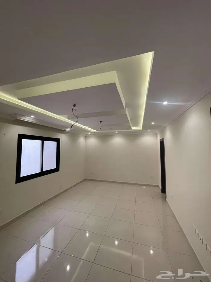 شقة فاخرة للايجار السنوي في الاسكان 5