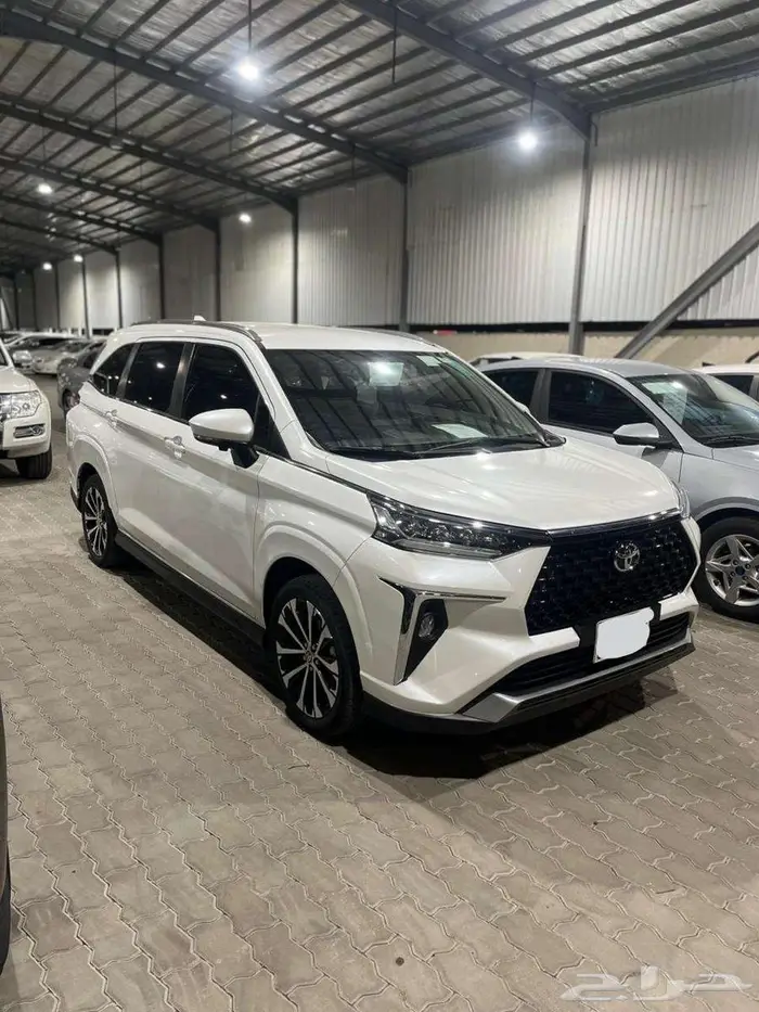 تويوتا فيلوز 2024 ممشي 37 الف 0