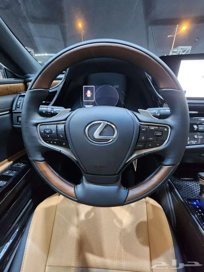 لكزس ES300h فئة AH هايبرد 2025 السعر 232900 8