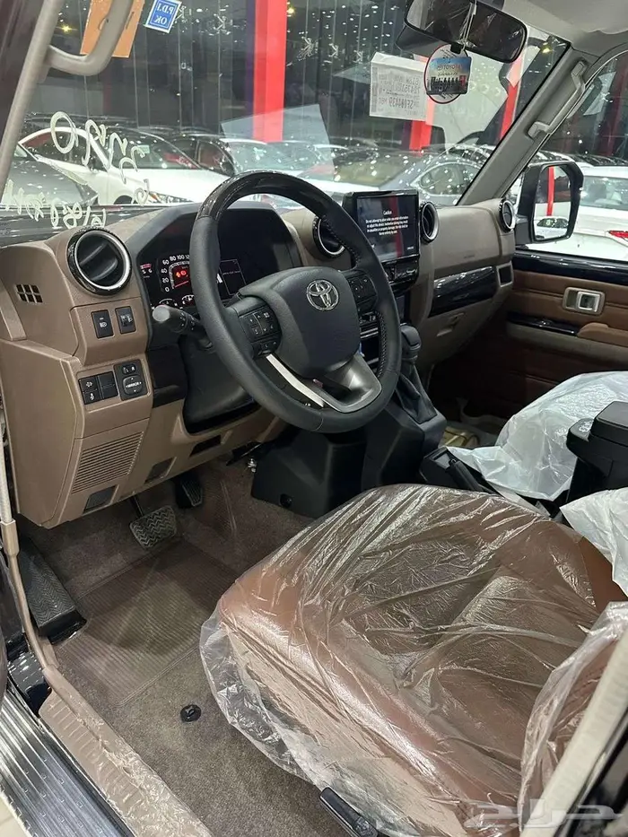 تويوتا جيب ربع 4 ابواب قير توماتيك سعودى موديل 2025 7