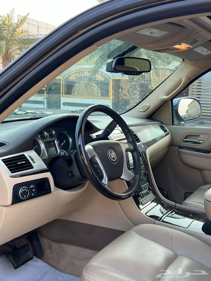 اسكاليد 2012 13