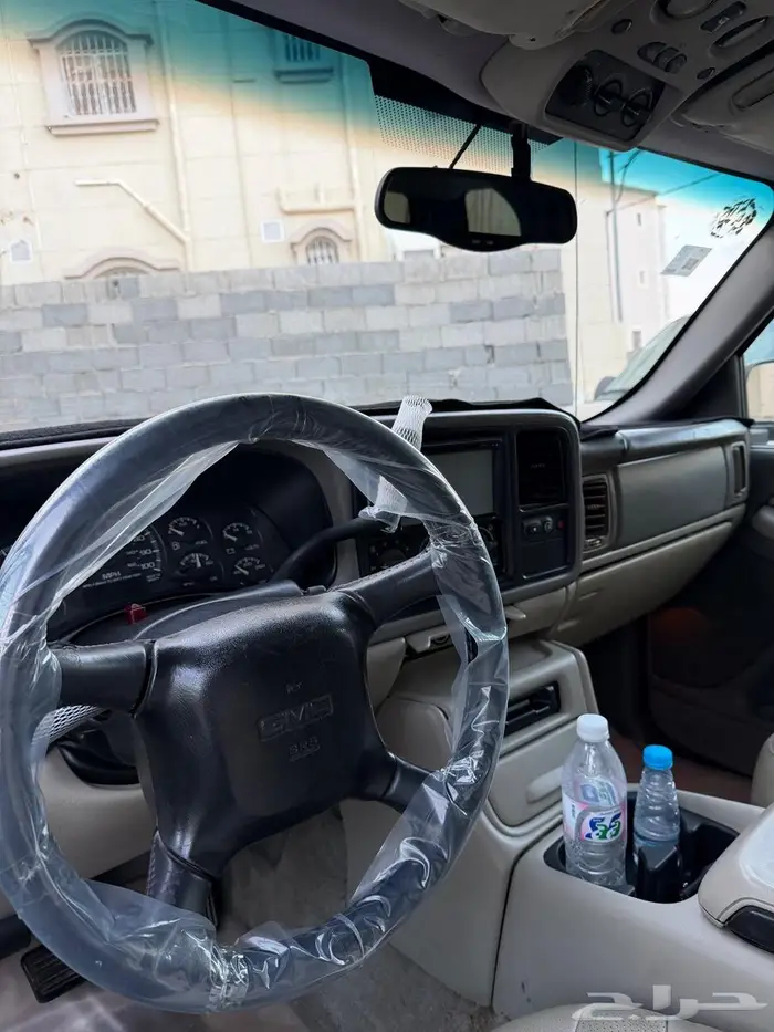 جي ام سي يوكن 2000 3