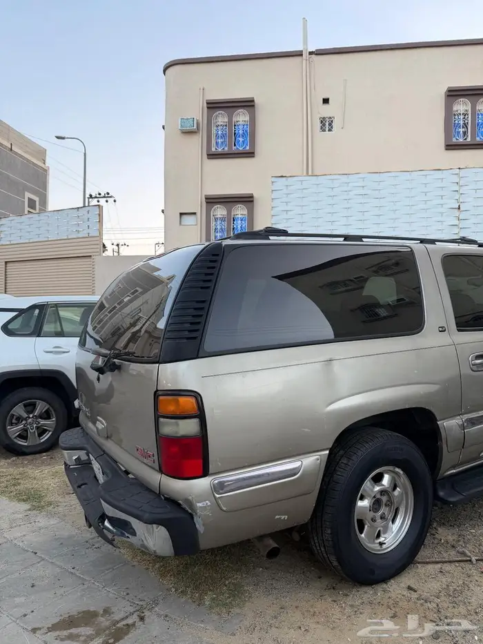 جي ام سي يوكن 2000 6