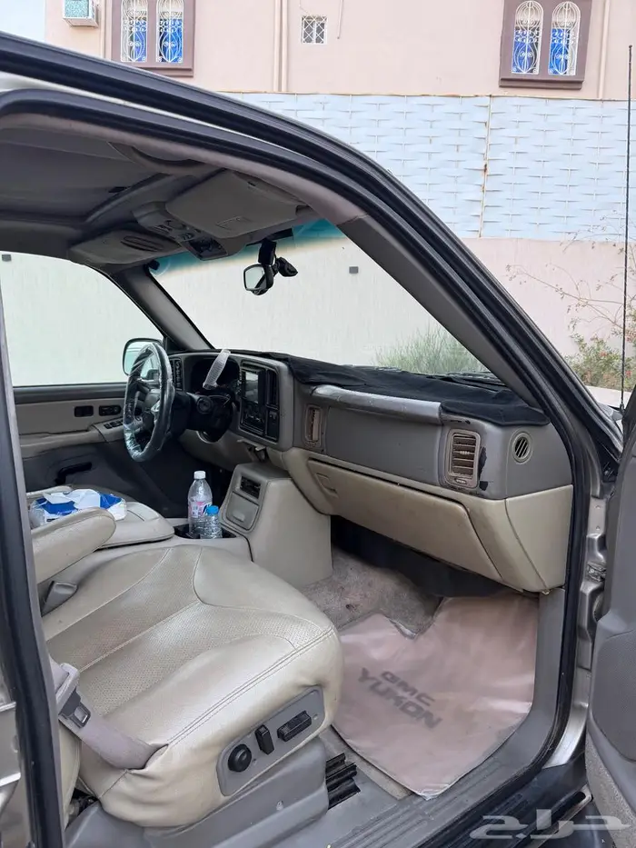 جي ام سي يوكن 2000 8