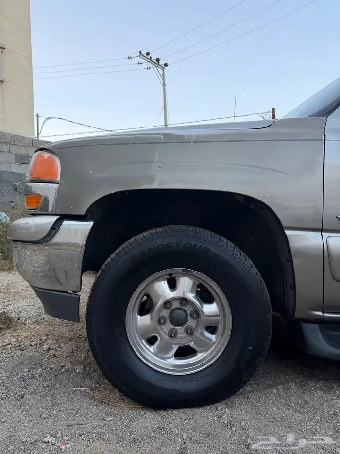 جي ام سي يوكن 2000 12