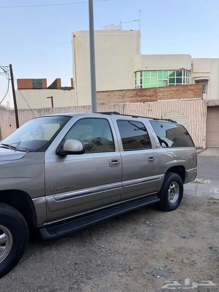 جي ام سي يوكن 2000 11