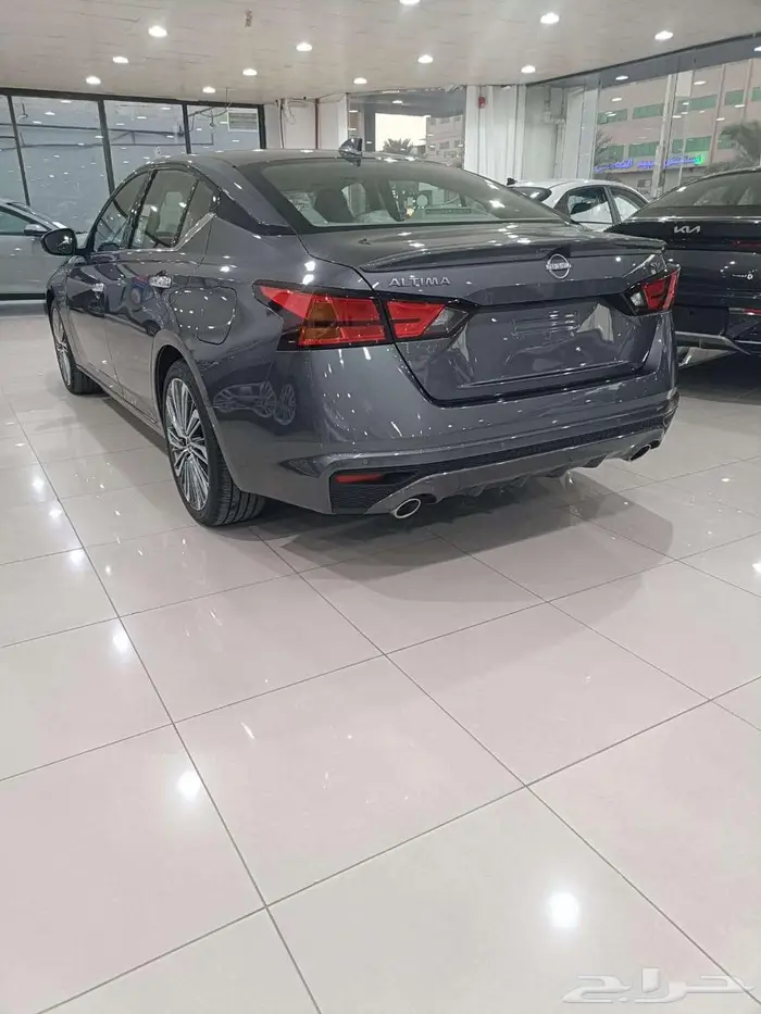 نيسان التيما SV النص فل موديل 2026 9