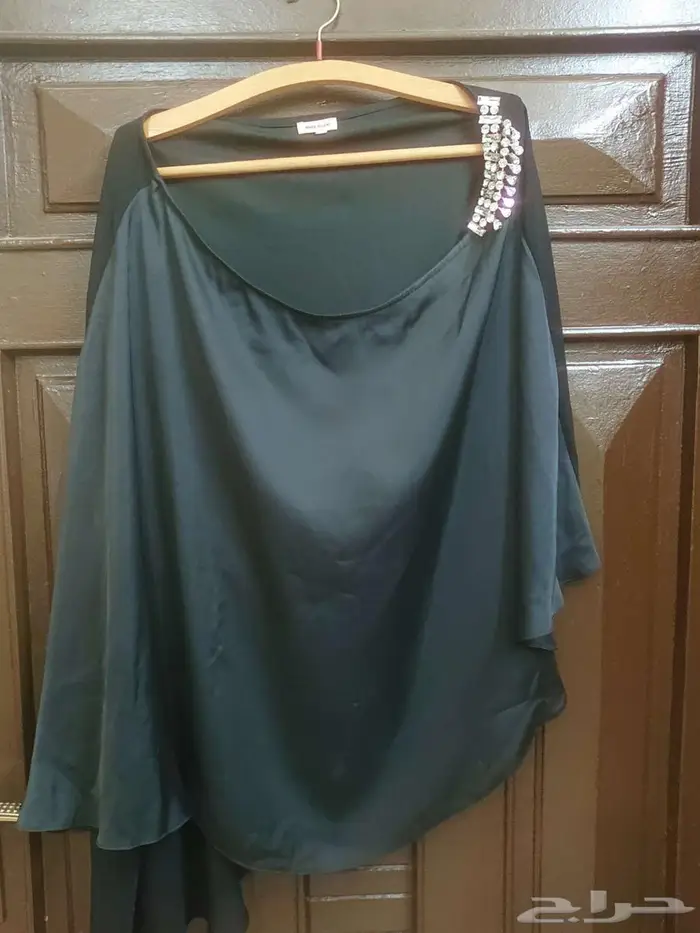 بلوزة نسائي ماركة ريقر اييسلند كم مفتوح مقاس xl لون اسود 3