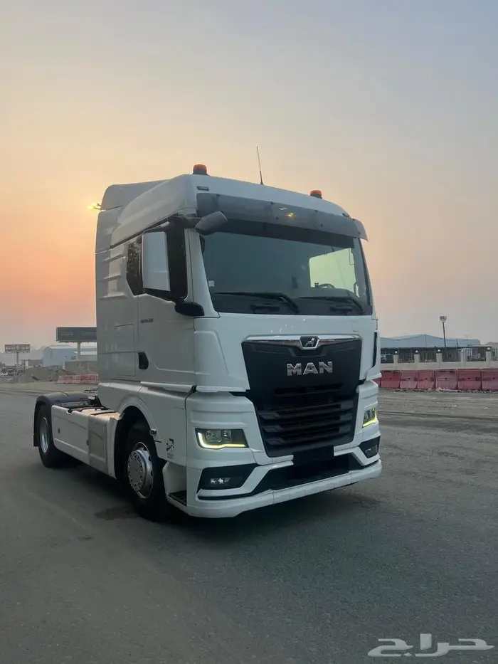 راس شاحنة مان الموديل 2021 الحجم TGX18.510 الشكل الجديد 3