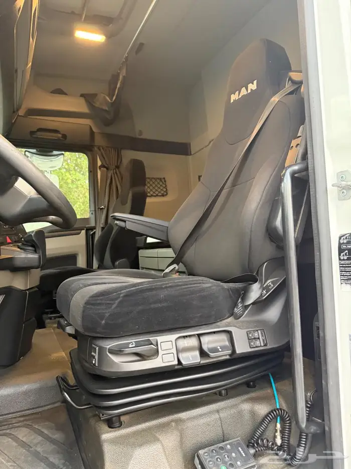 راس شاحنة مان الموديل 2021 الحجم TGX18.510 الشكل الجديد 12