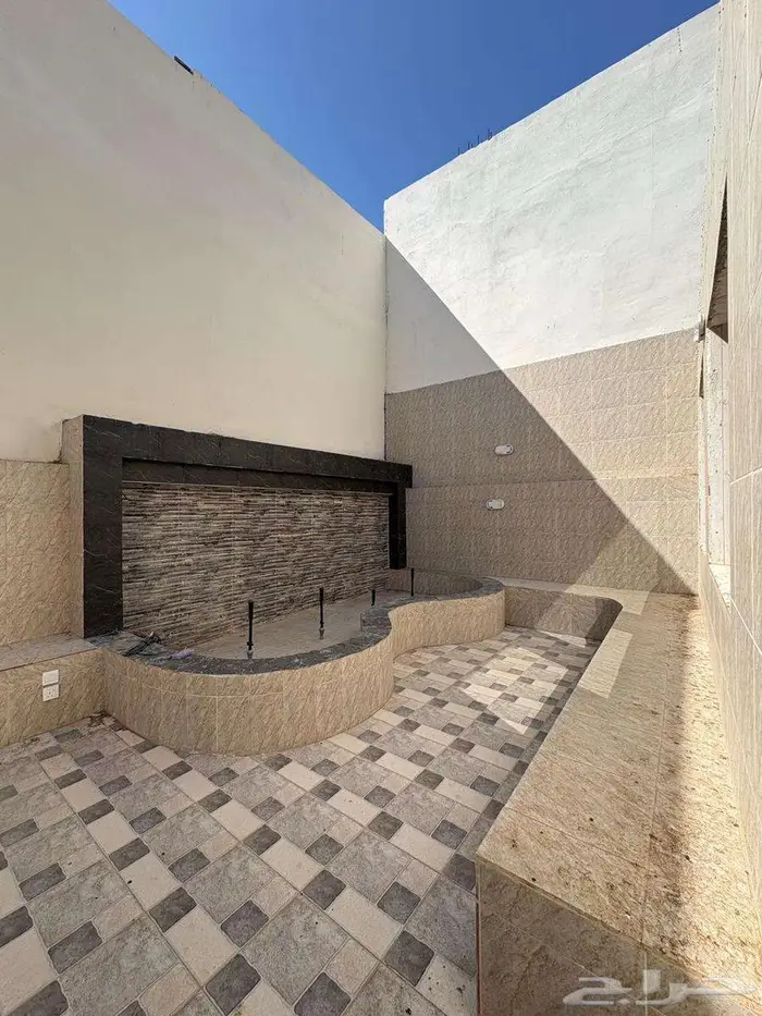 فيلا للبيع حي البركة 12