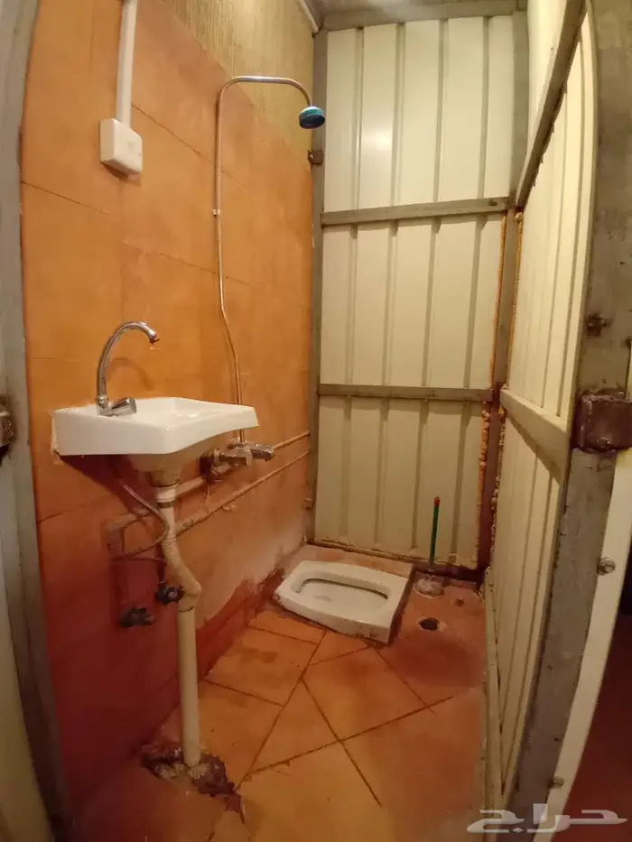 دور أرضي للإيجار في حي الياسمين 22