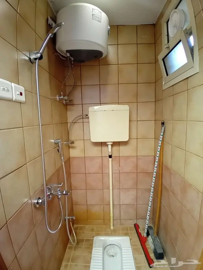 دور أرضي للإيجار في حي الياسمين 6