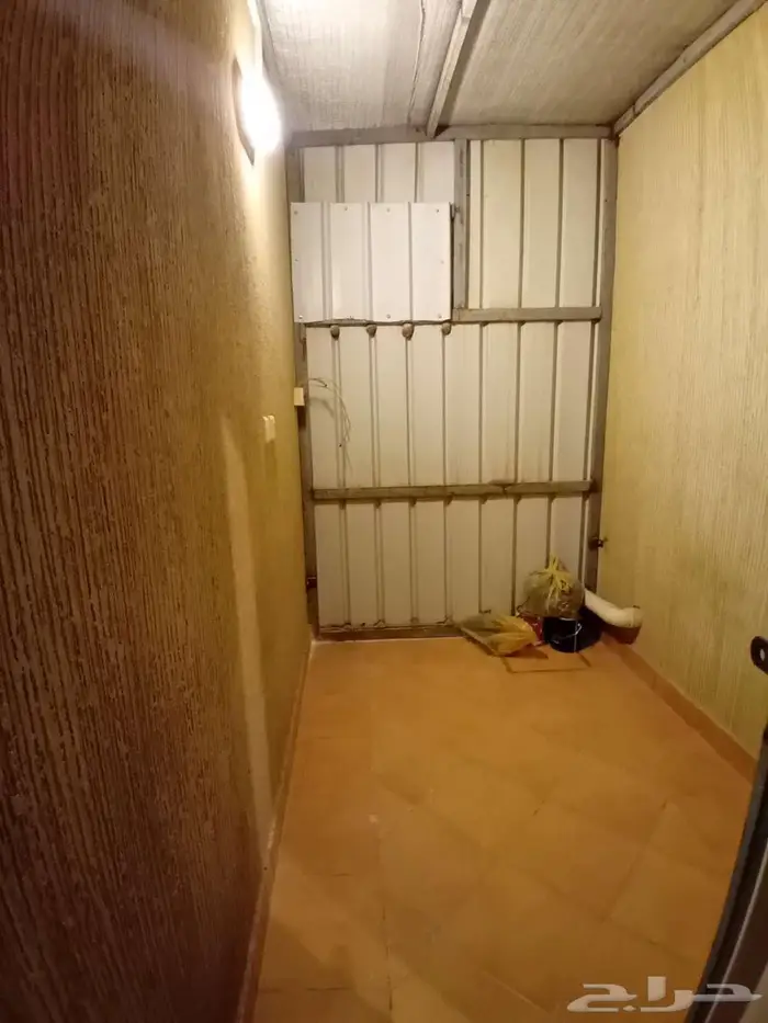 دور أرضي للإيجار في حي الياسمين 21