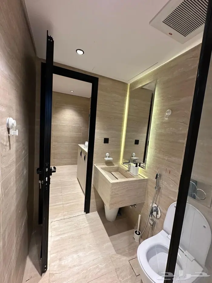 شقة للايجار بحي الندوة غرفة وصالة 7