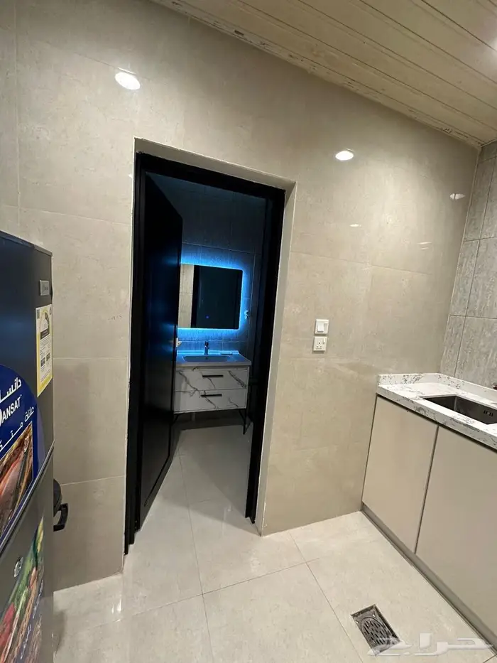 شقة للايجار بحي الندوة غرفة وصالة 13