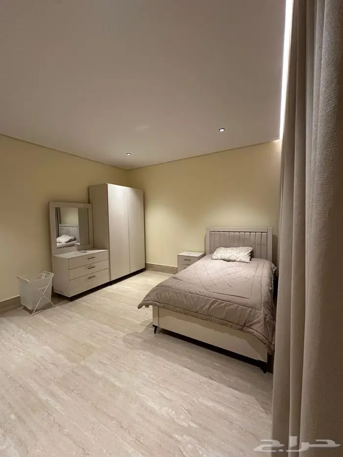 شقة للايجار بحي الندوة غرفة وصالة 2