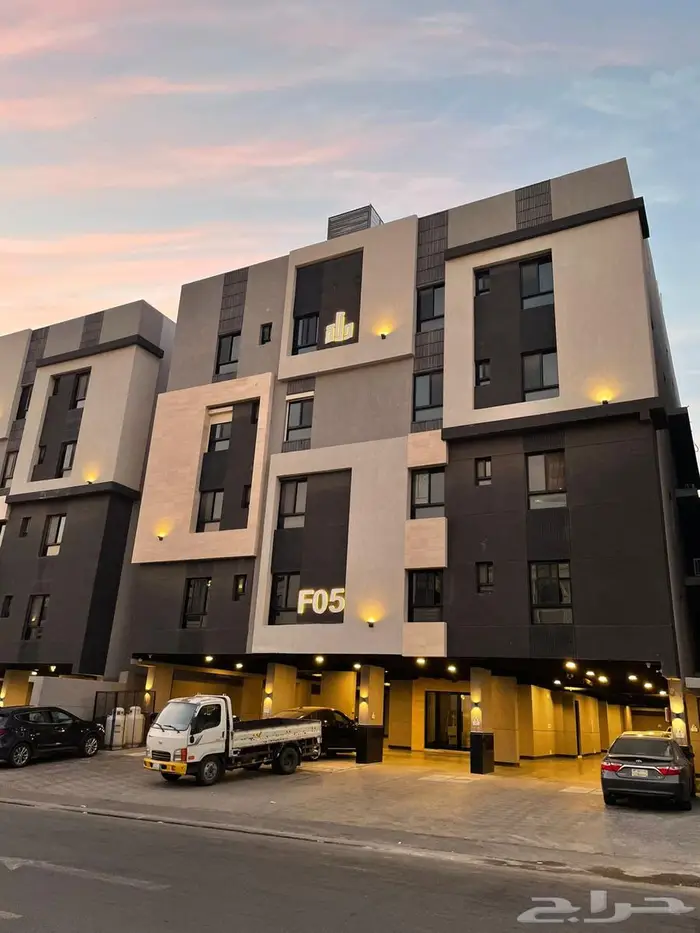 إيجار شقة 5 غرف بحي السندس 0