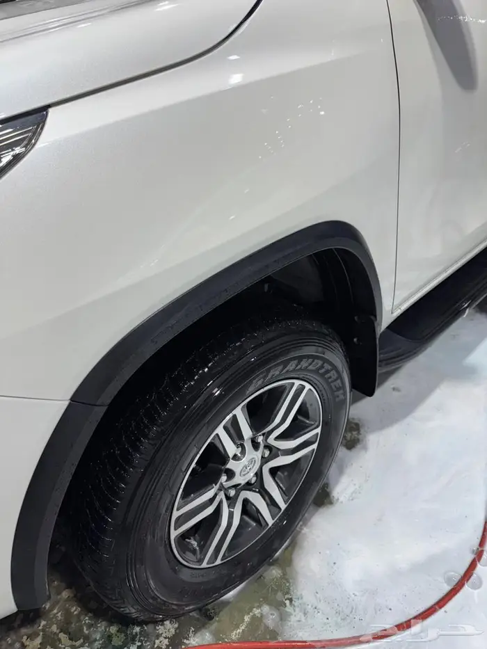 فورتشنر مكينة 6 سلندر vx1 ممشى قليل 30 الف فقط 2