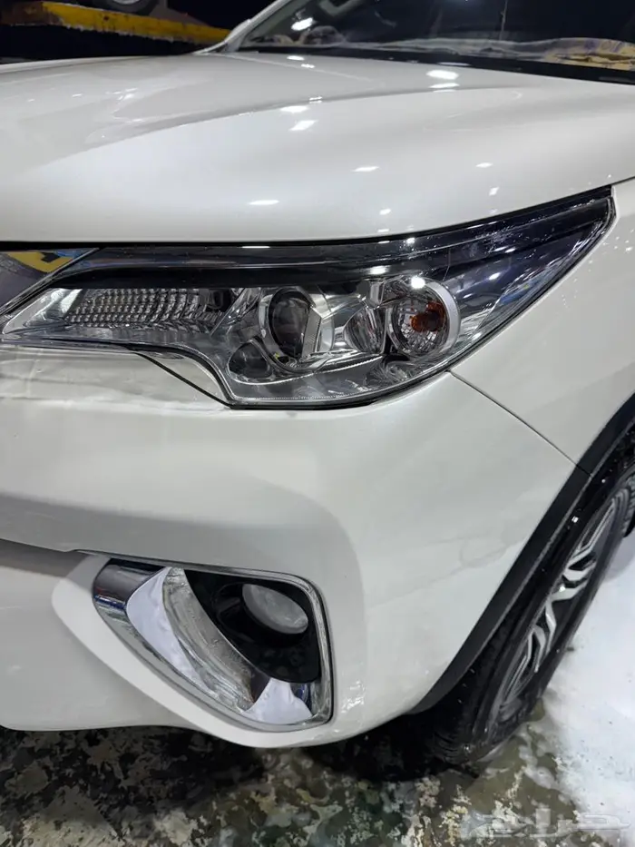 فورتشنر مكينة 6 سلندر vx1 ممشى قليل 30 الف فقط 0