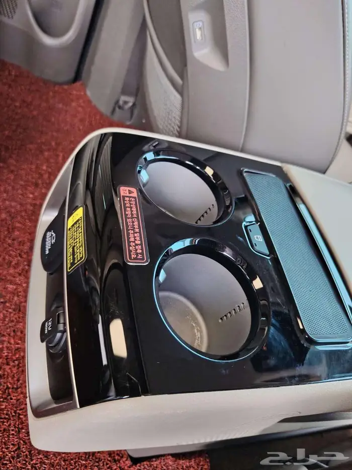 تأجير سيارة فخمة بمكة وجدة VIP مع السواق 32