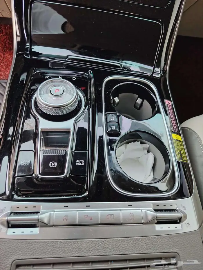 تأجير سيارة فخمة بمكة وجدة VIP مع السواق 2