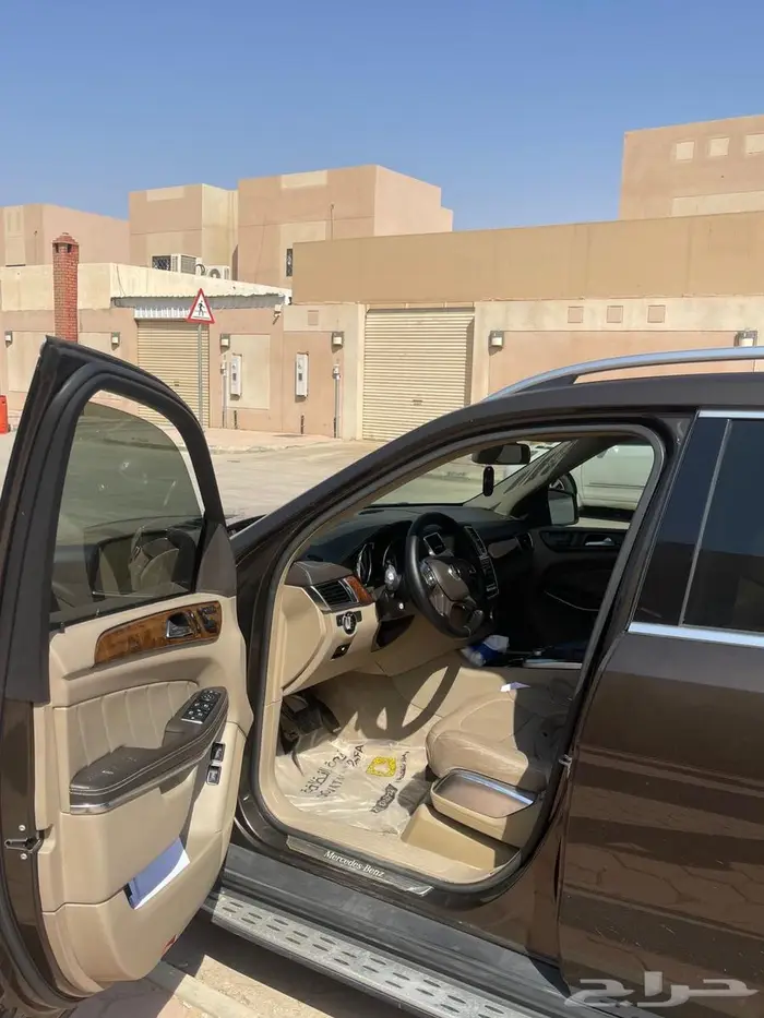 مرسيدس GL500 10