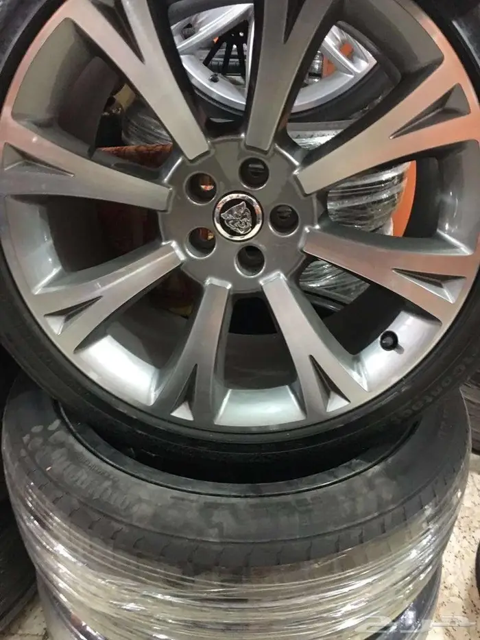 تتوفر لديناجميع انواع جنوط الجاكوار بجميع الحجم 54